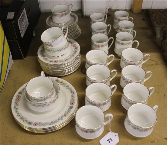 Paragon Belinda tea set